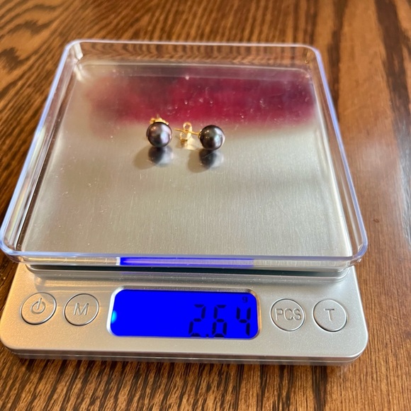 Cultured Black Tahitian Pearl Earrings - Picture 13 of 16